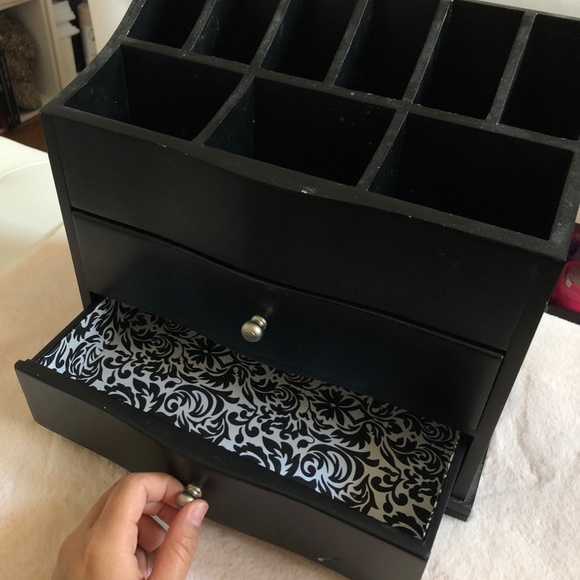 SOLD High Quality Office Stationery Organizer - Picture 4 of 7